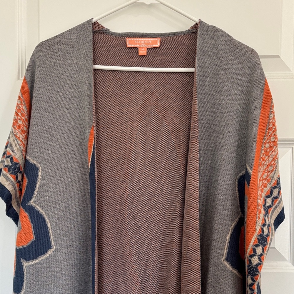 Peach puff duster approximate length 40 in including tassels size M